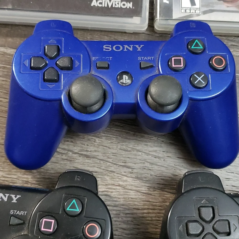 PLAYSTATION 3 BUNDLE (no system included)